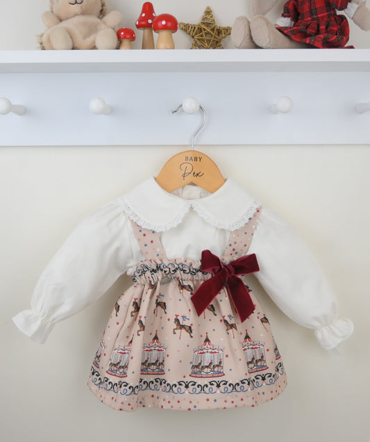 Pex  Carousel Outfit B0675